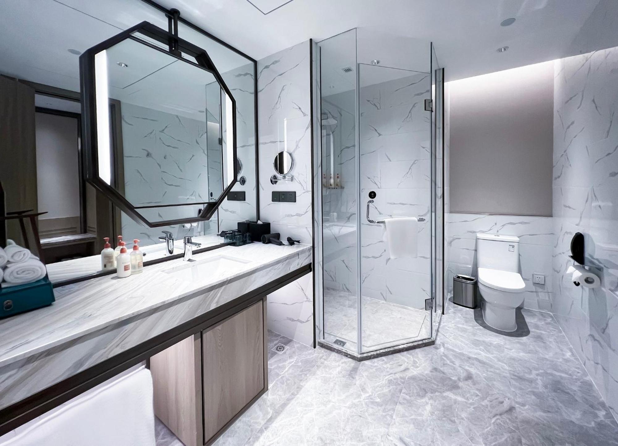 Crowne Plaza Hangzhou Linping By Ihg Extérieur photo